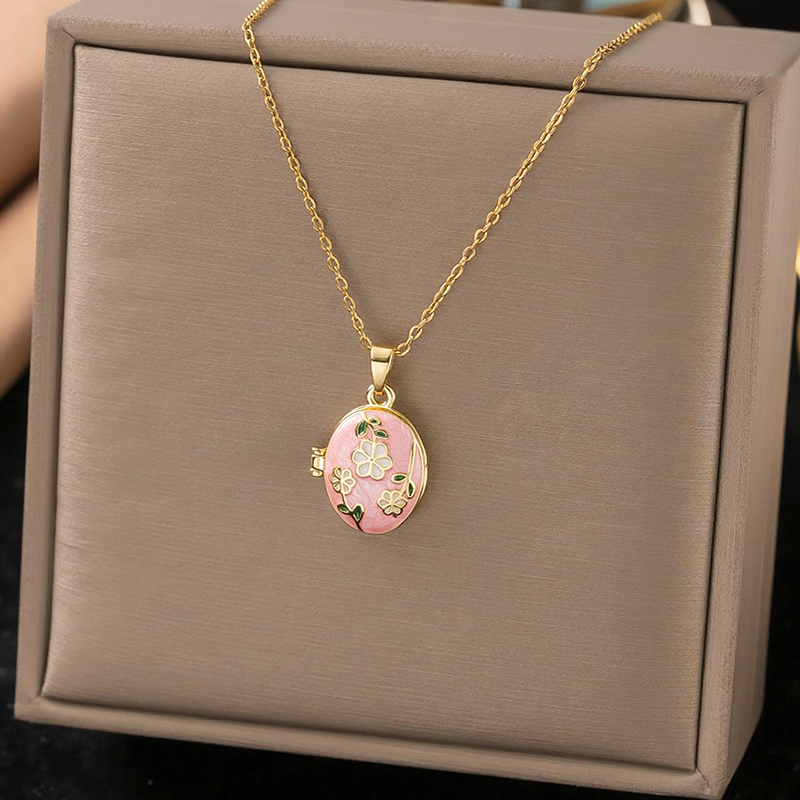 Колье с подвеской в форме цвет – обзор и цена Butterfly Clasp Deployant